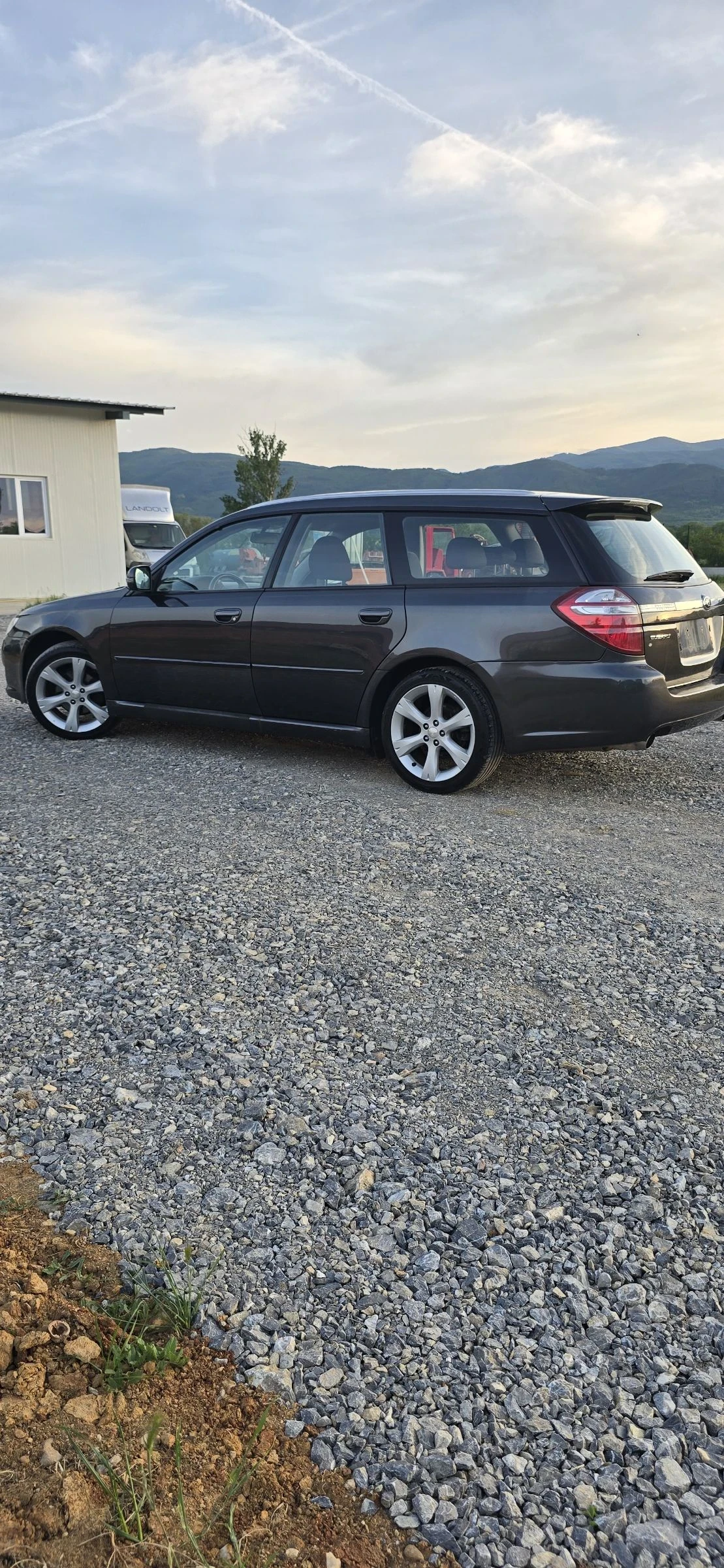 Subaru Legacy 2.0R - изображение 4