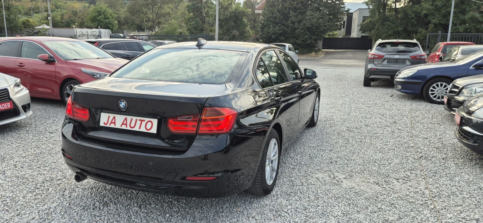 BMW 320 2.0D-184 кс. NAVY - изображение 6
