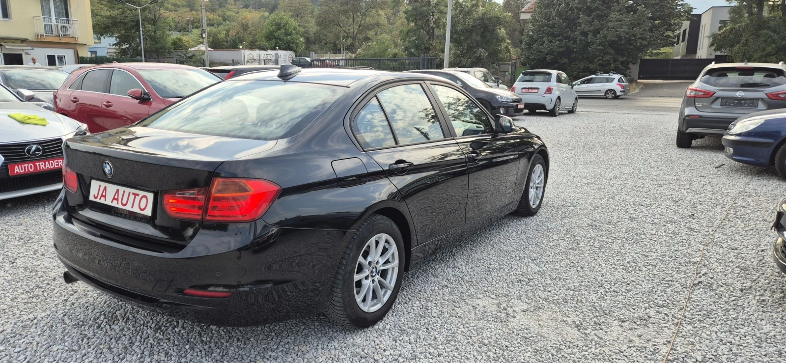 BMW 320 2.0D-184 кс. NAVY - изображение 5