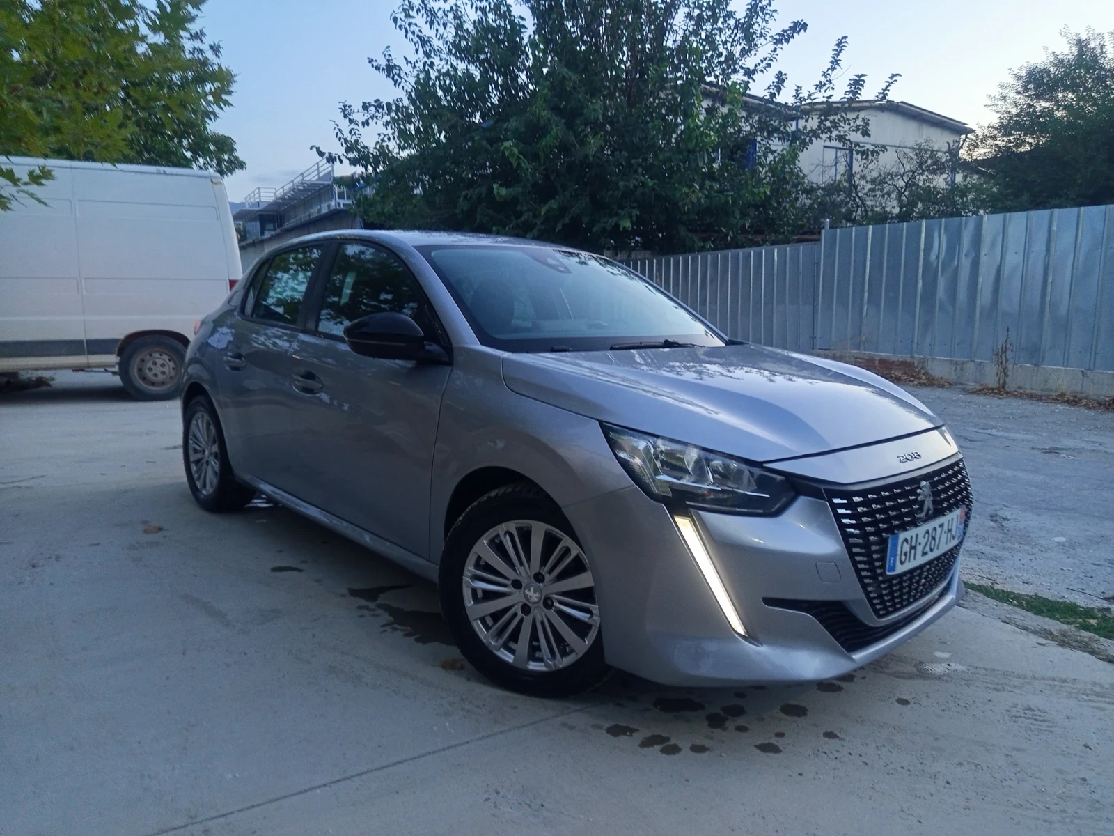 Peugeot 208 | Mobile.bg   1