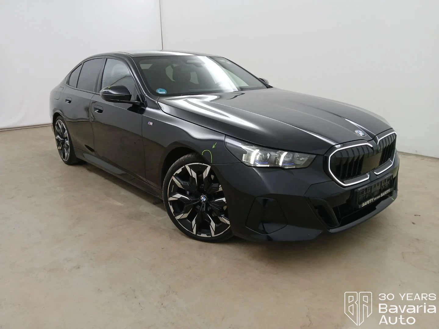BMW 520 d xDrive M Sport Paket Steptronic - изображение 4