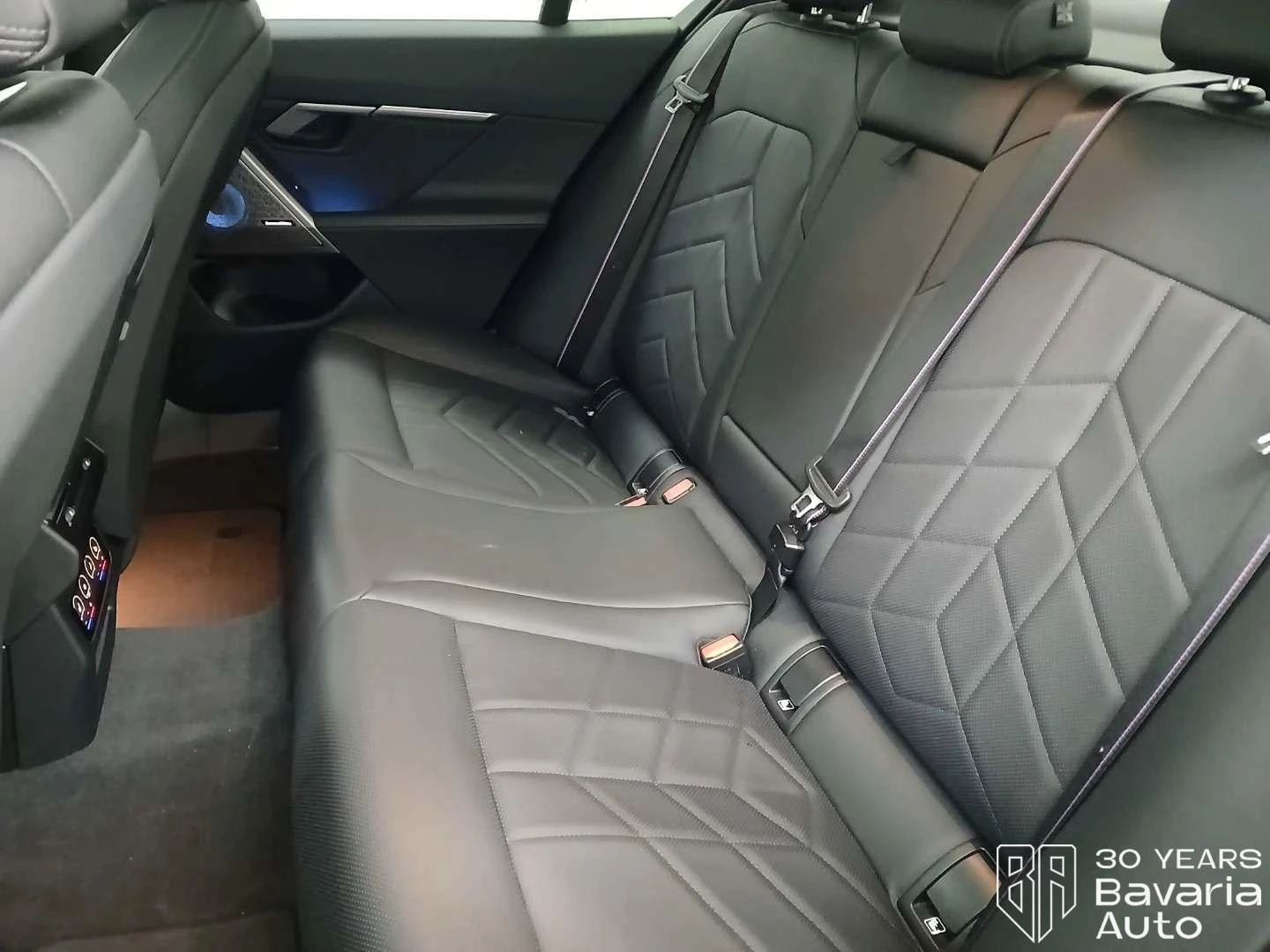 BMW 520 d xDrive M Sport Paket Steptronic - изображение 8