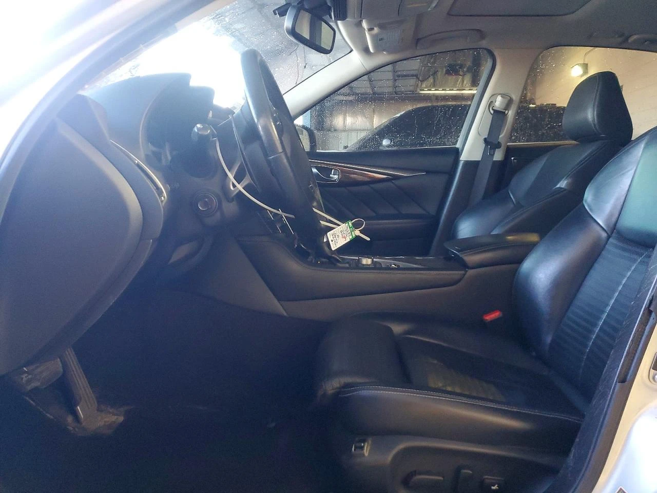 Infiniti Q50 3.0l Red Sport 400 - изображение 7