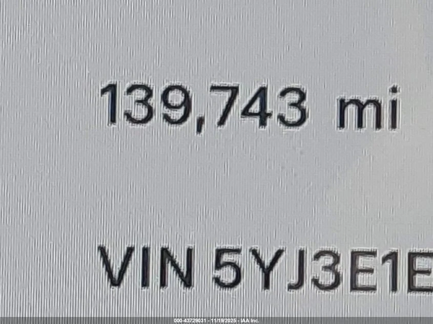 Tesla Model 3 U   U Rear Wheel Drive, снимка 16 - Автомобили и джипове - 53829125