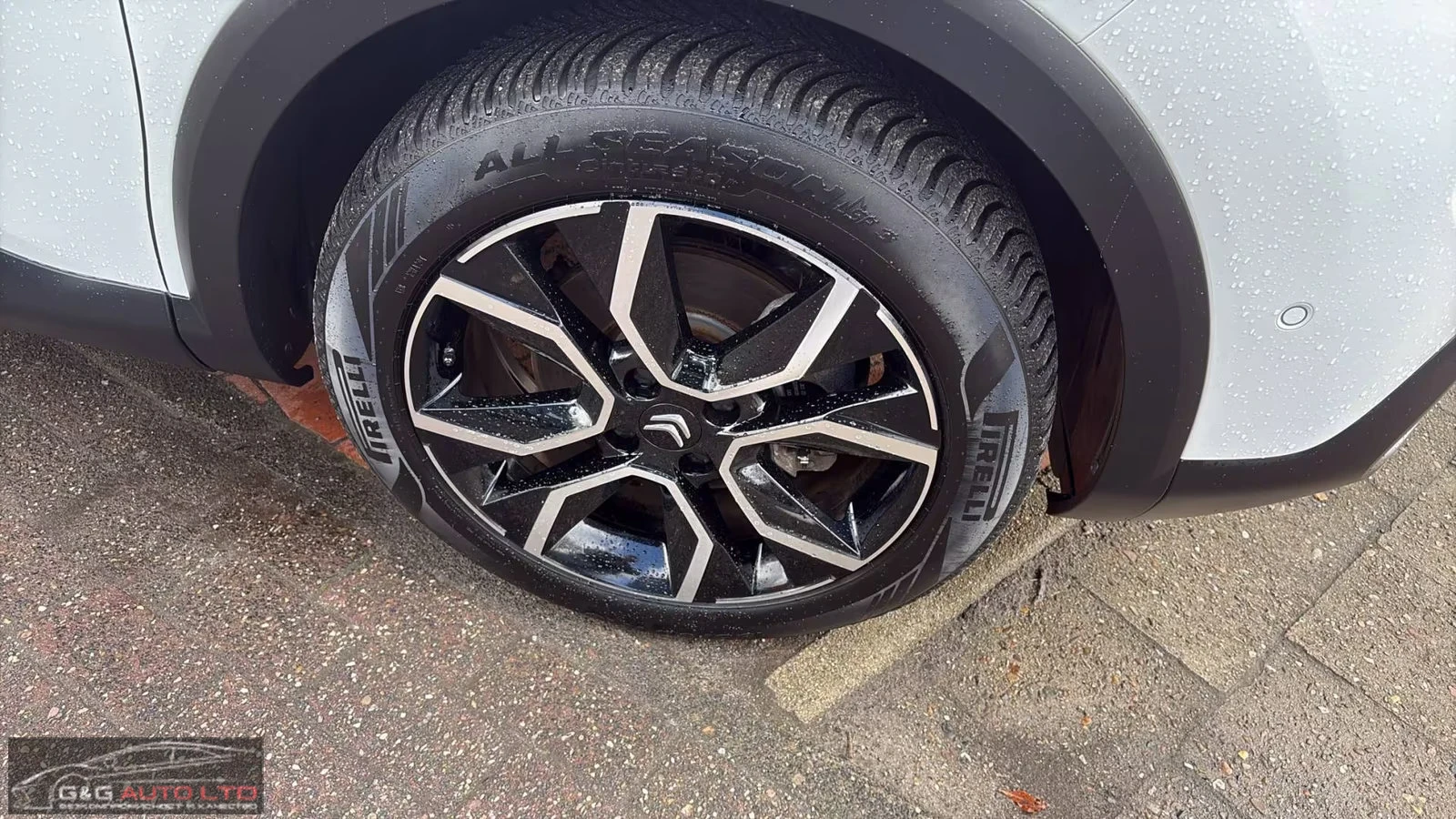 Citroen C4 e-MAX/136HP/CAM/HUD/H.PUMP/CPLAY/ACC/KLESS/138q, снимка 15 - Автомобили и джипове - 54126369