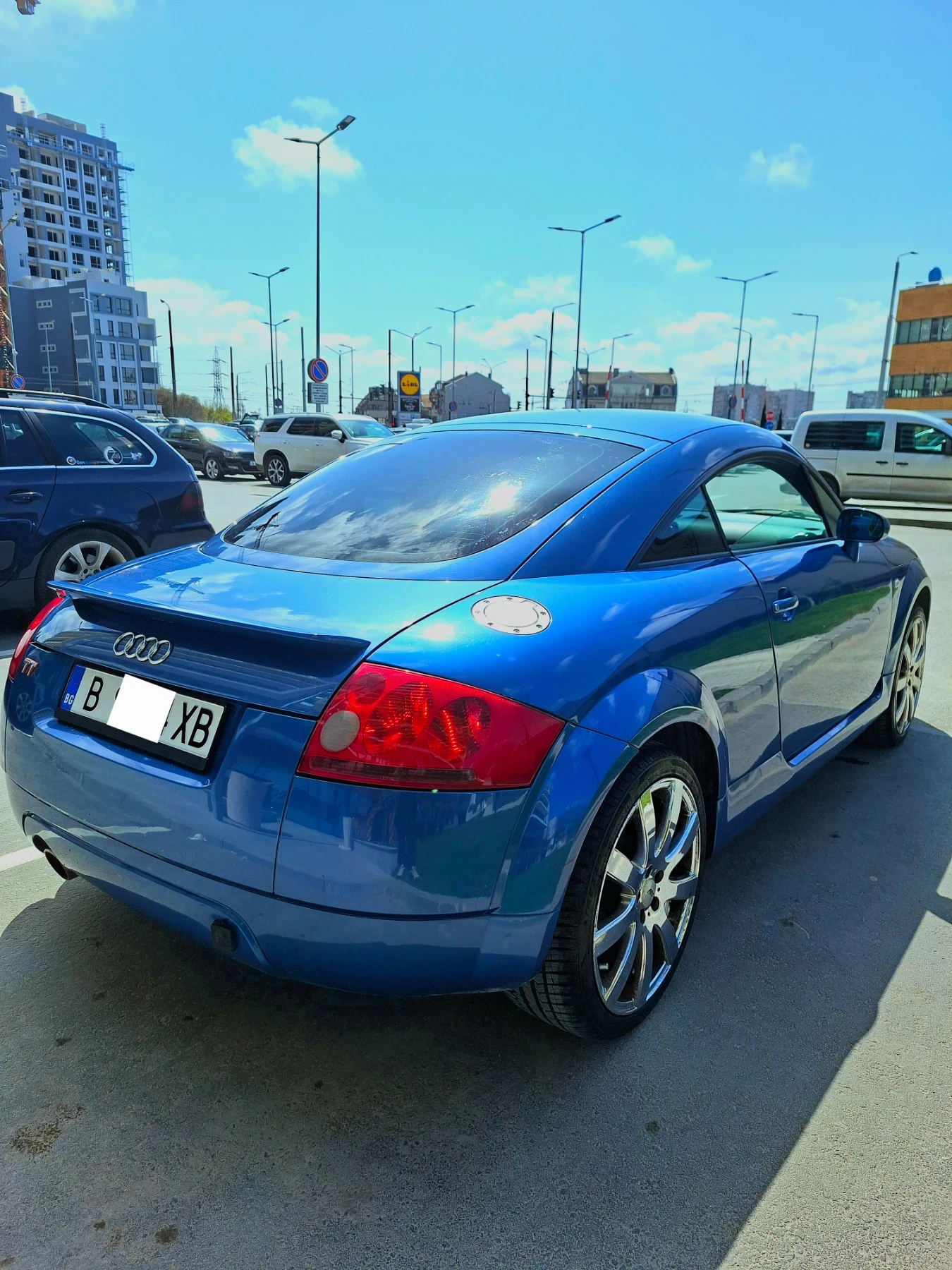 Audi Tt 1.8Т-ГАЗ-ФАРОВЕ С ЛУПА-НОВИ ГУМИ, снимка 6 - Автомобили и джипове - 54179303