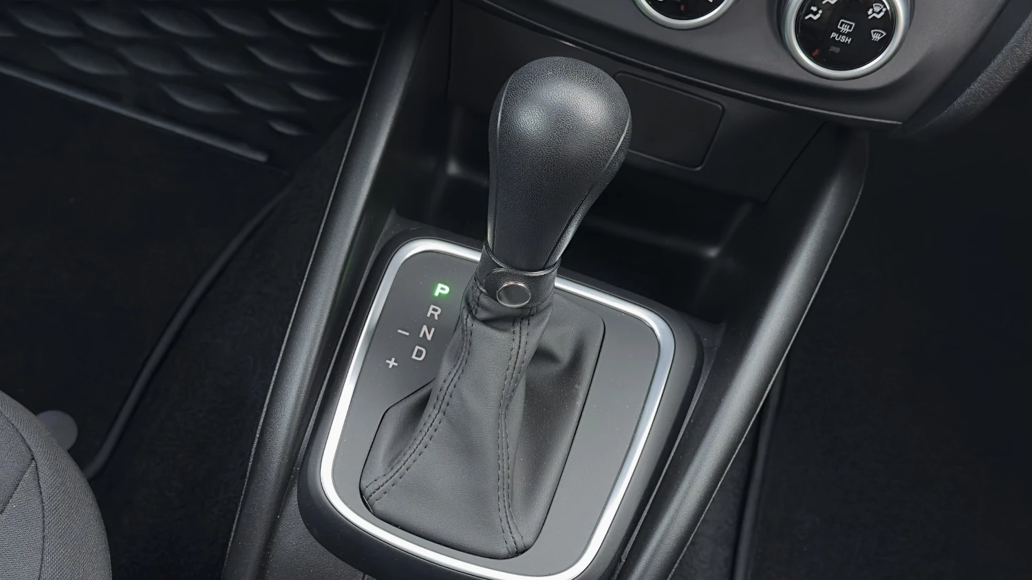 Fiat Tipo 1.6i Automatic Нов-3бр., снимка 11 - Автомобили и джипове - 54575635