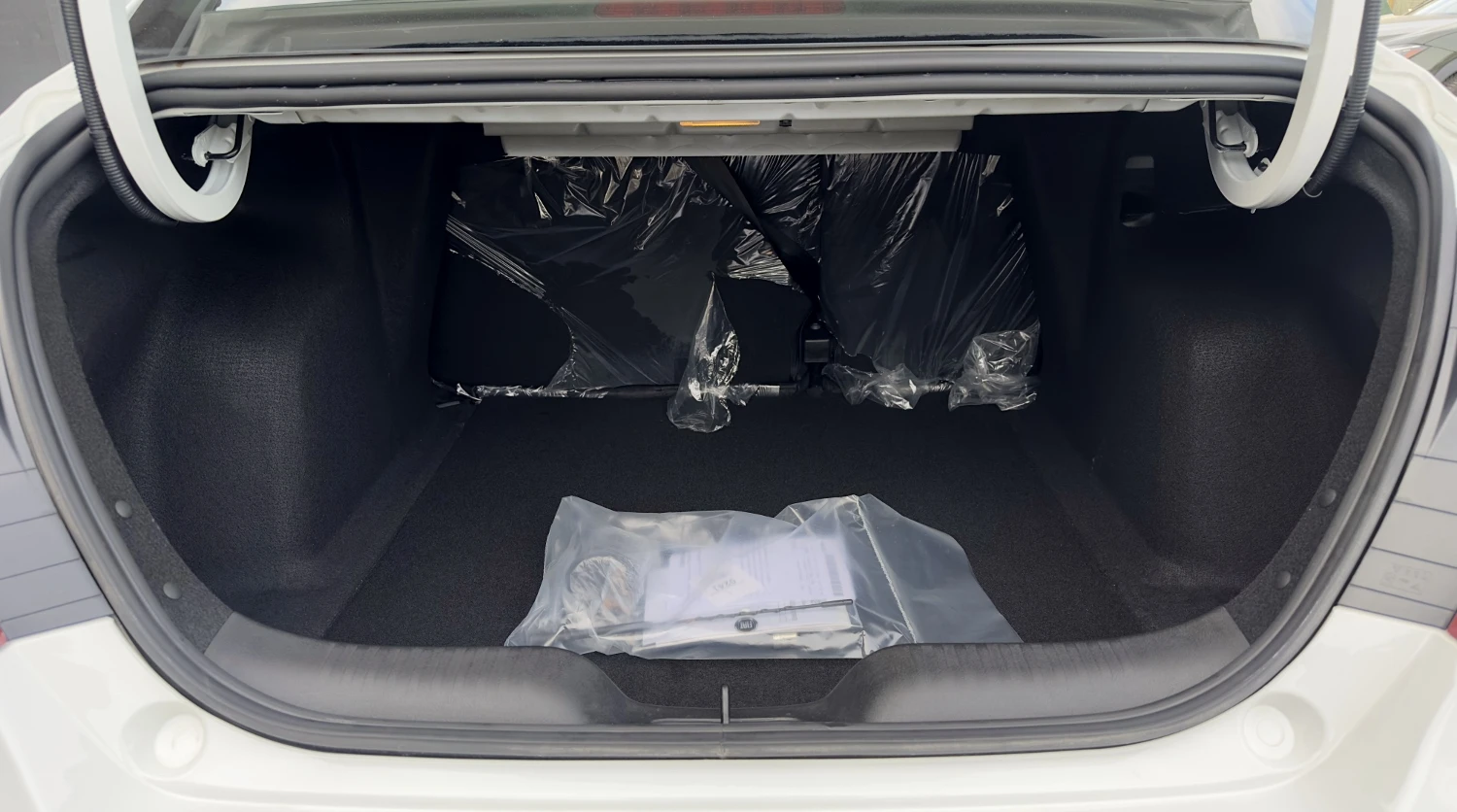 Fiat Tipo 1.6i Automatic Нов-3бр., снимка 14 - Автомобили и джипове - 54575635