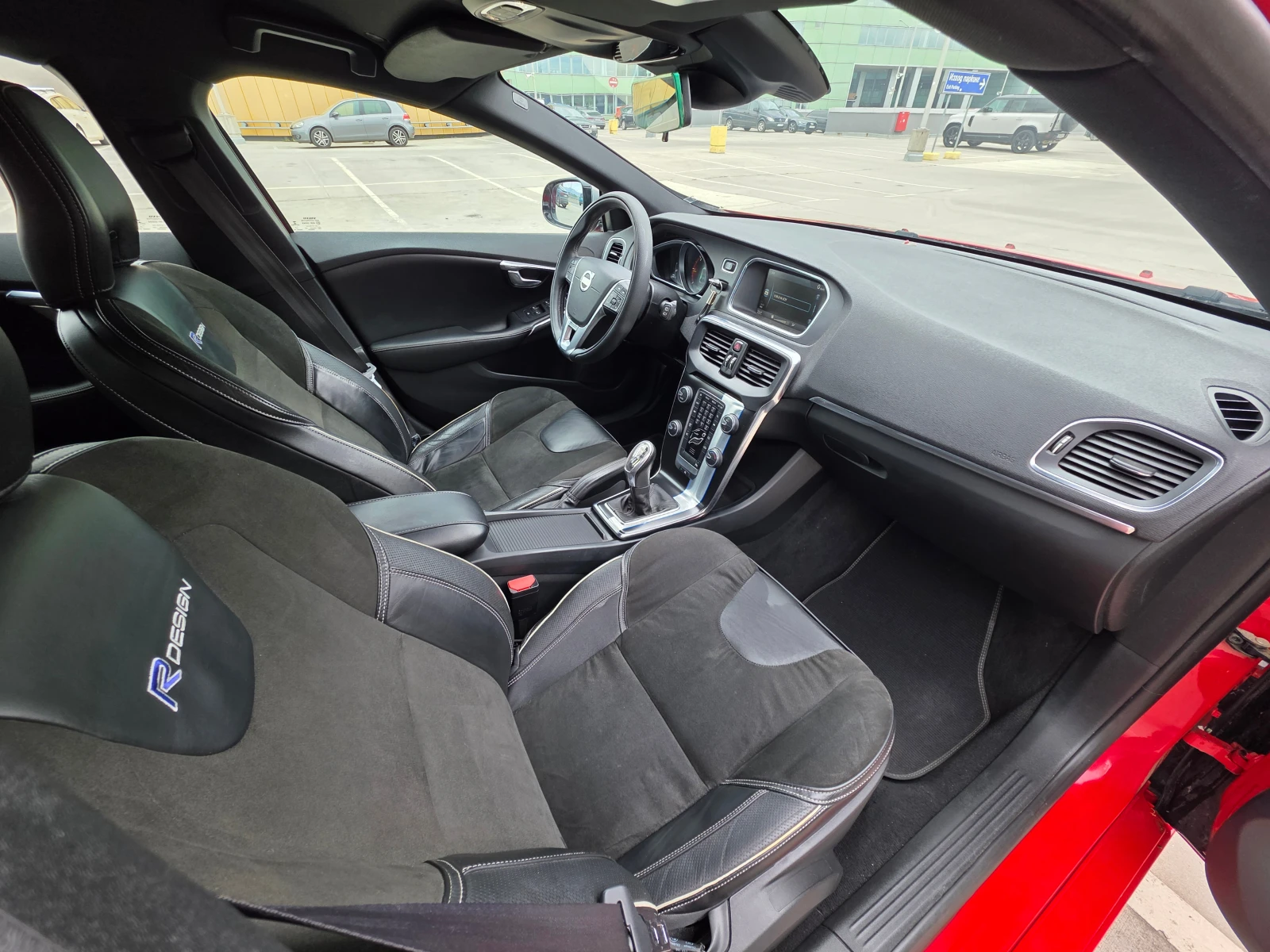 Volvo V40 R-Design-1.6 D2-115hp., снимка 13 - Автомобили и джипове - 54583524
