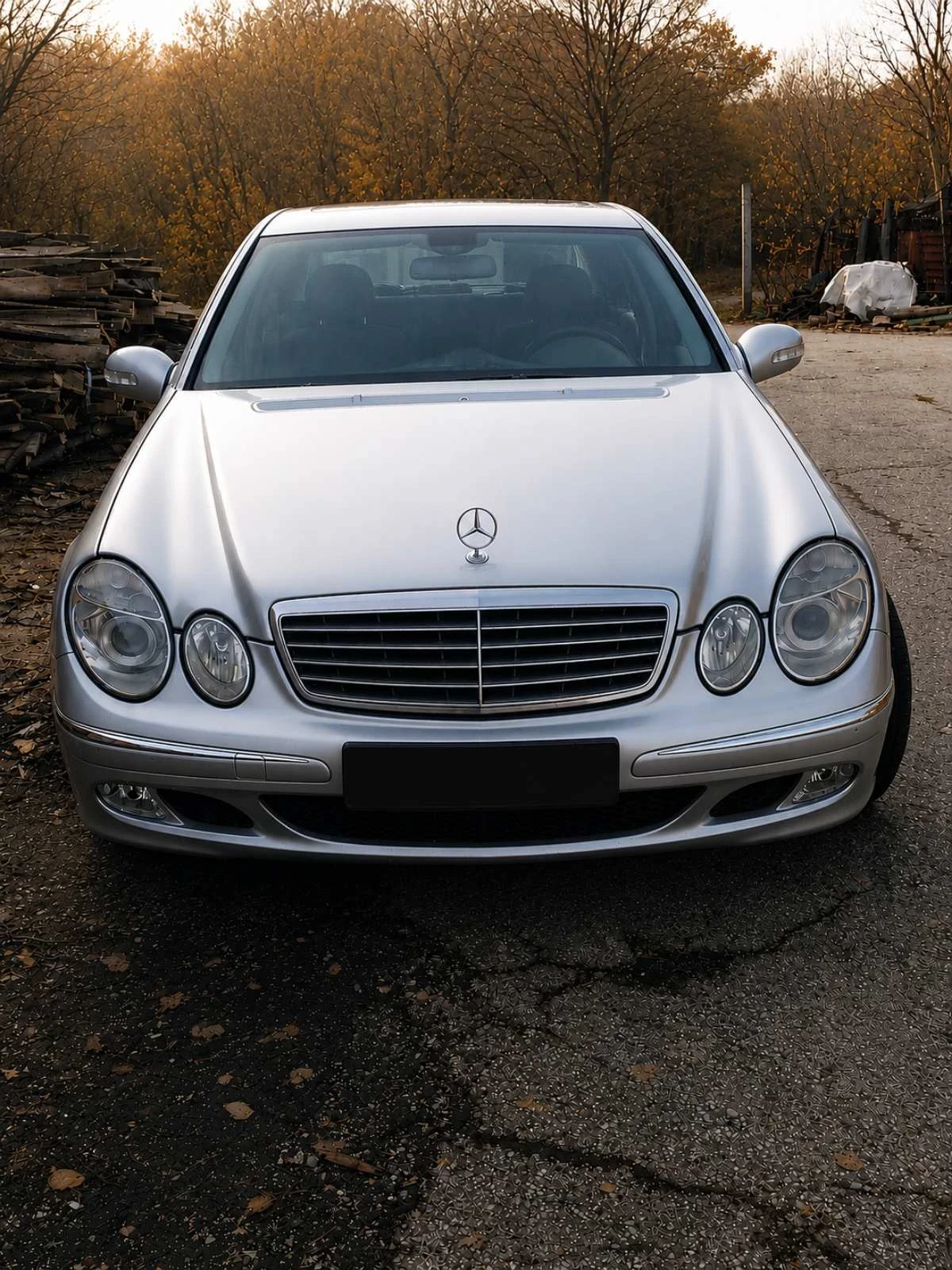 Mercedes-Benz E 220, снимка 2 - Автомобили и джипове - 54635507