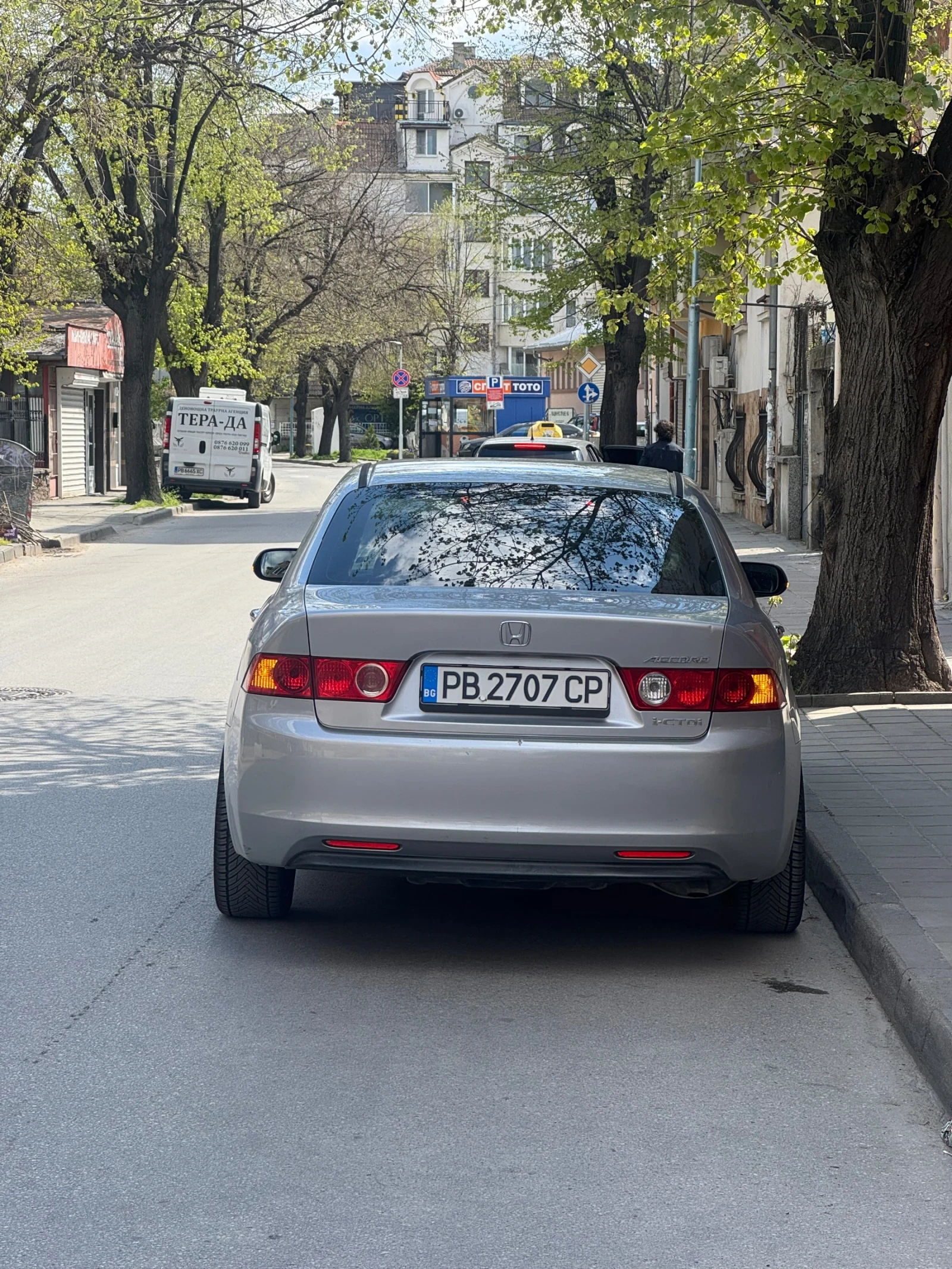 Honda Accord, снимка 8 - Автомобили и джипове - 54729049