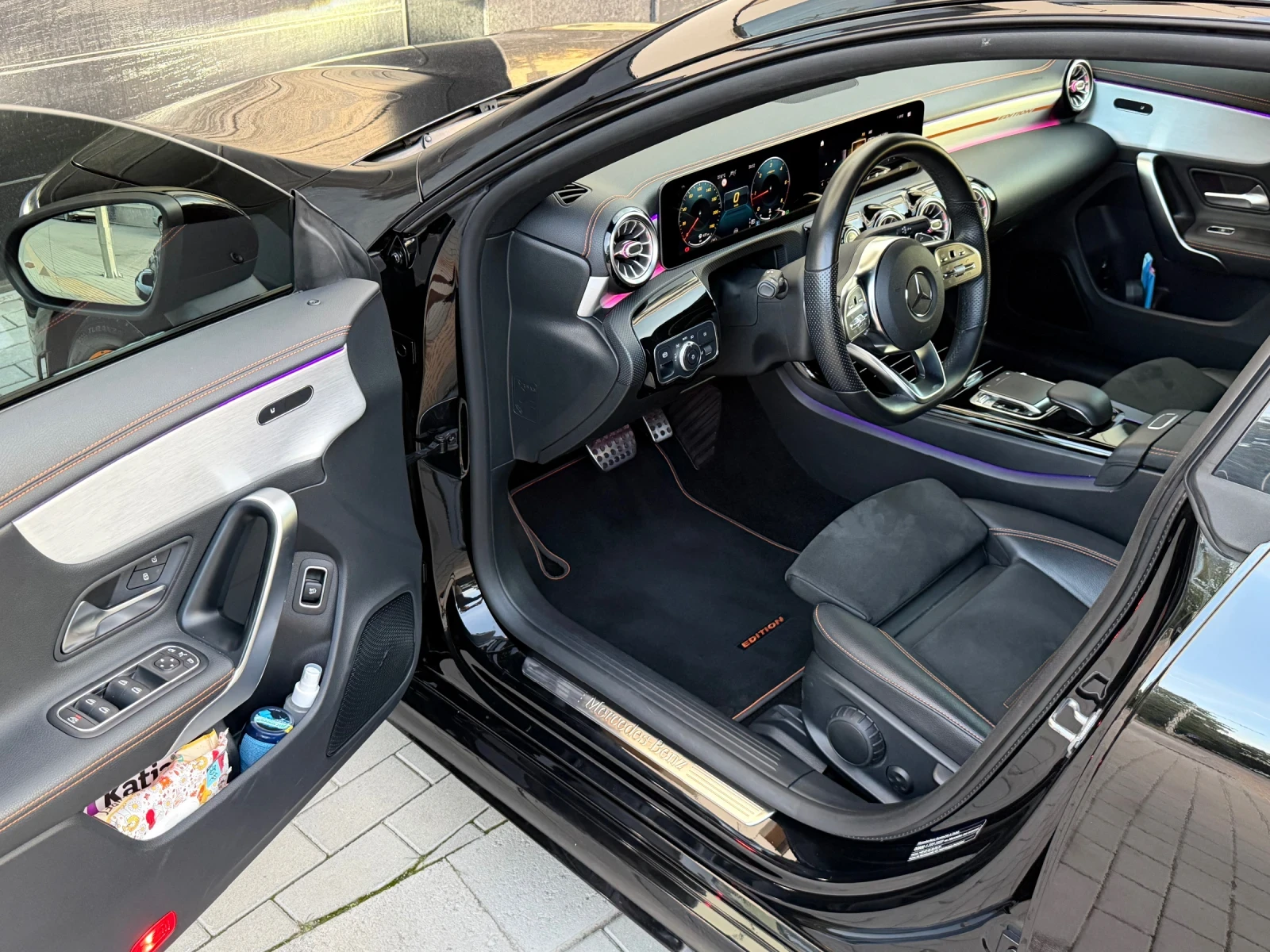 Mercedes-Benz CLA 200 Edition 1, снимка 10 - Автомобили и джипове - 54959893