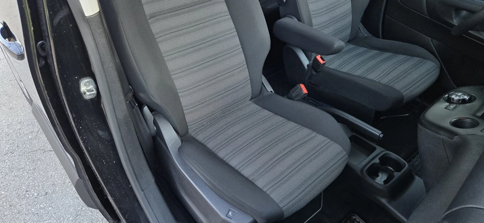 Opel Combo 7 места/Автоматик , снимка 11 - Автомобили и джипове - 55113564