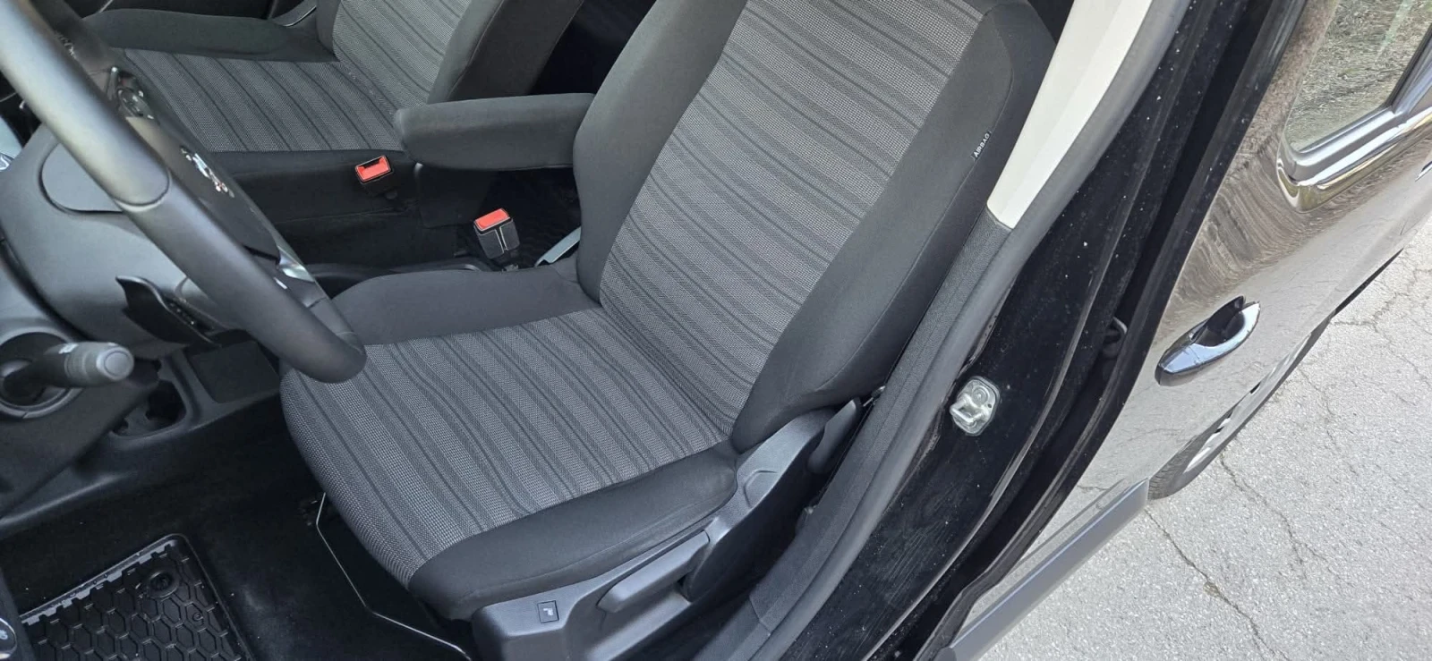 Opel Combo 7 места/Автоматик , снимка 8 - Автомобили и джипове - 55113564