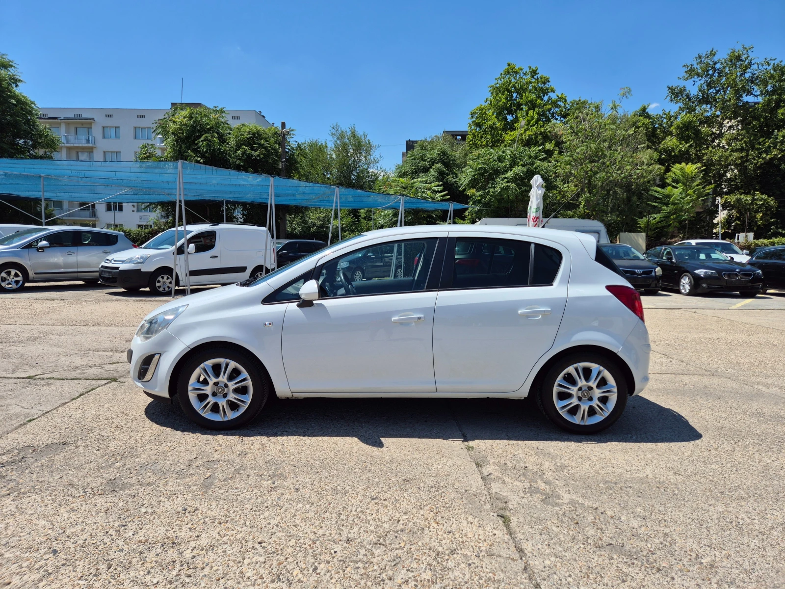 Opel Corsa 1.2i-ГАЗ-Италия, снимка 2 - Автомобили и джипове - 55422275