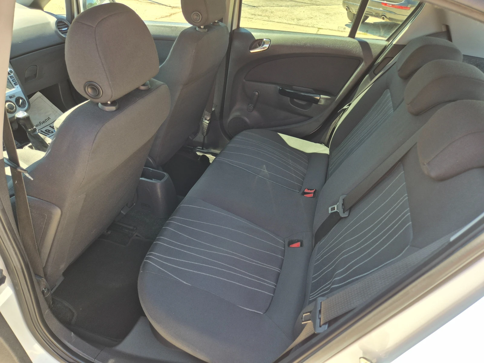 Opel Corsa 1.2i-ГАЗ-Италия, снимка 8 - Автомобили и джипове - 55422275