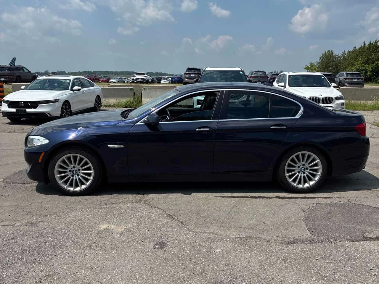 BMW 535 * 535i xDrive * CARFAX * ОПЦИЯ ЗА ФИНАНСИРАНЕ, снимка 2 - Автомобили и джипове - 55584757