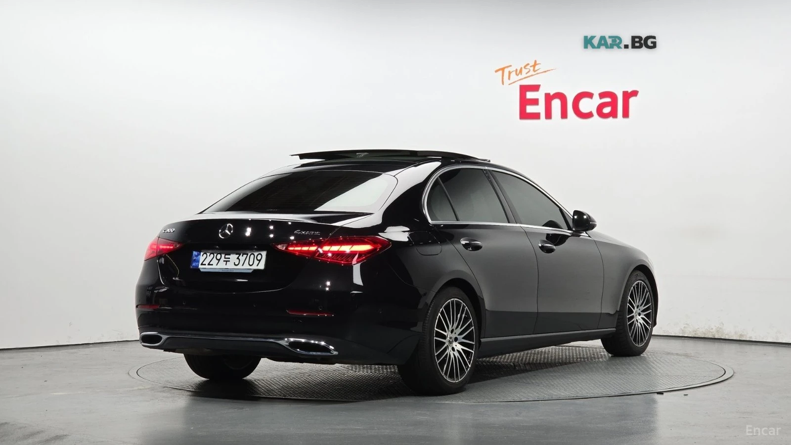 Mercedes-Benz C 300 4MATIC* AVANTGARDE* ОБДУХВ* ПАНО* НАВИ* LANE ASS, снимка 2 - Автомобили и джипове - 55722386