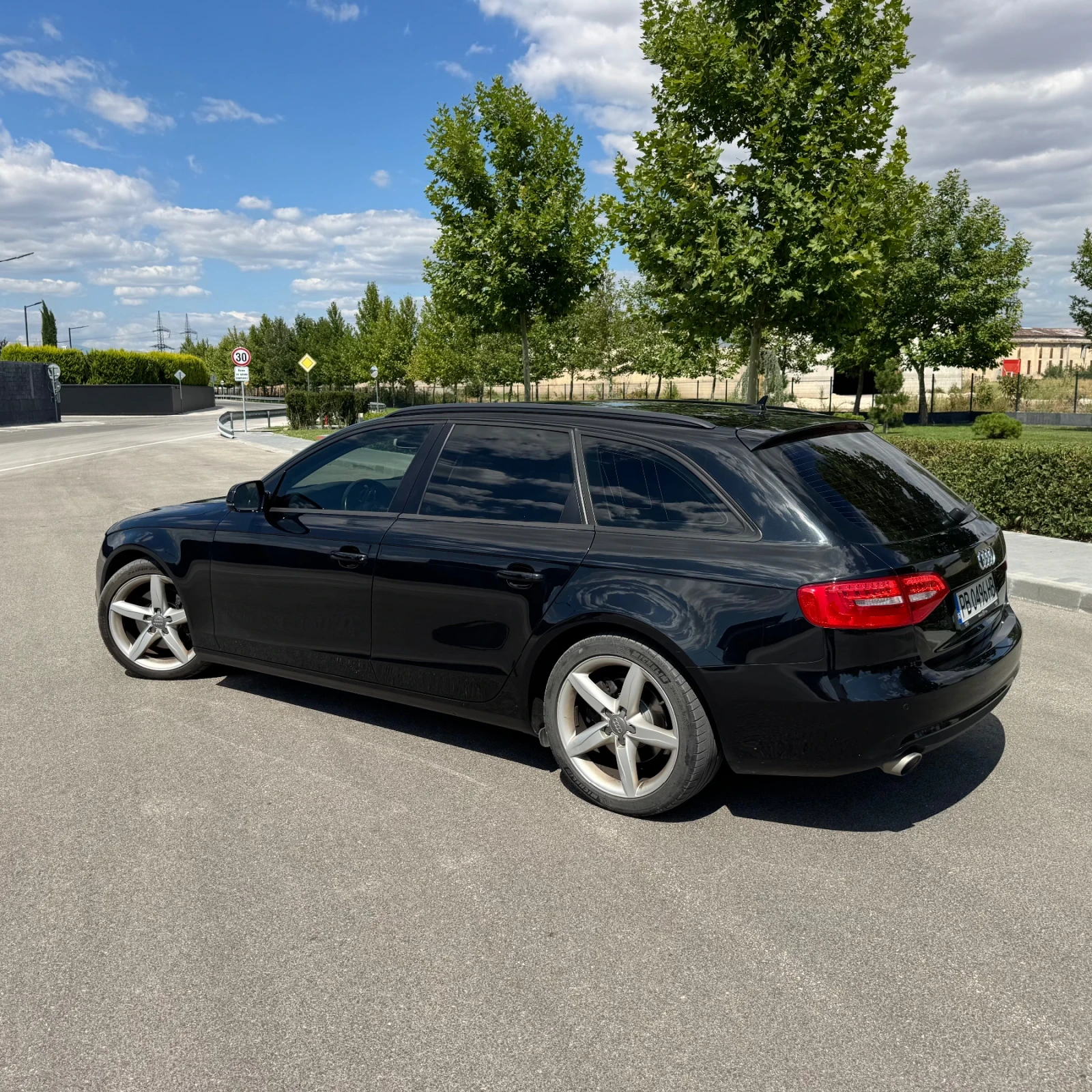 Audi A4, снимка 6 - Автомобили и джипове - 55922709