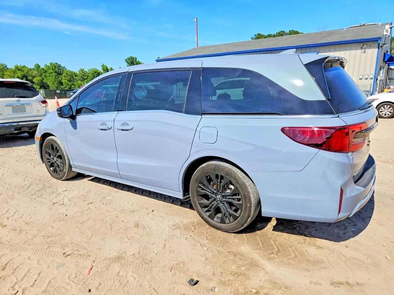 Honda Odyssey 3.5l Sport-L, снимка 2 - Автомобили и джипове - 56031381