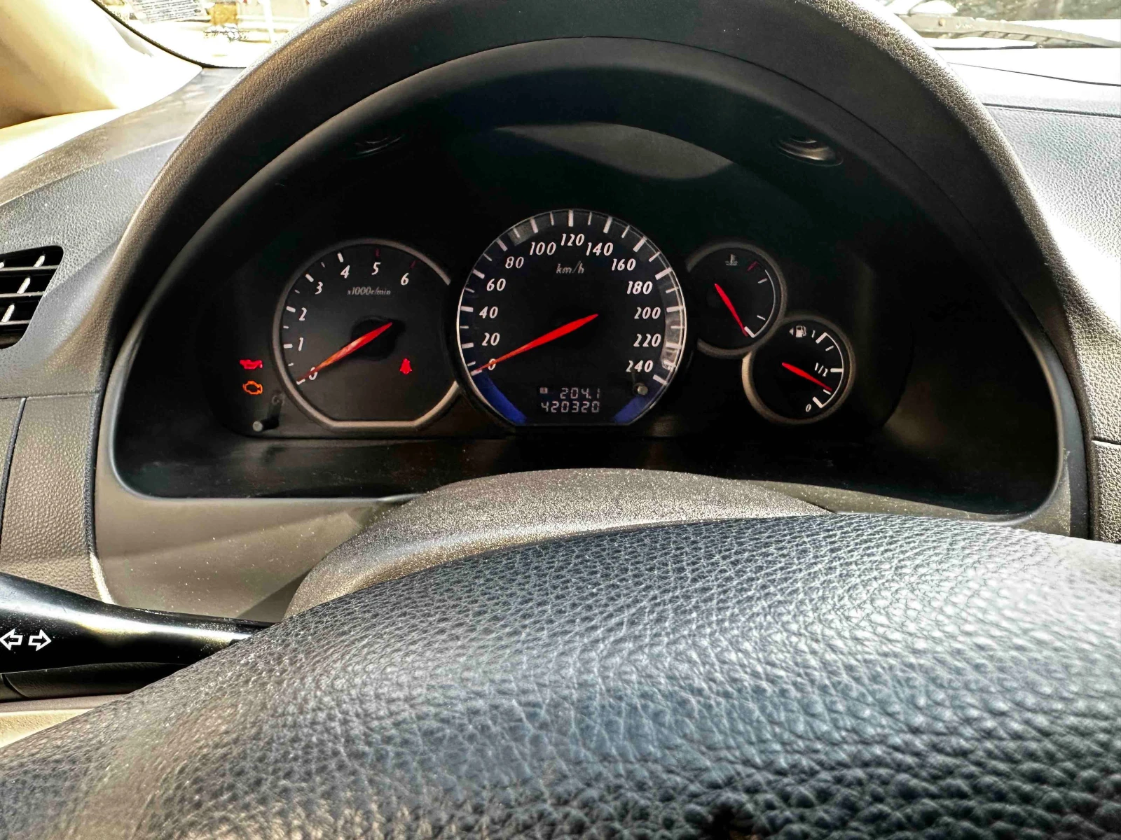 Mitsubishi Grandis Instyle 2.0d, снимка 9 - Автомобили и джипове - 56211160
