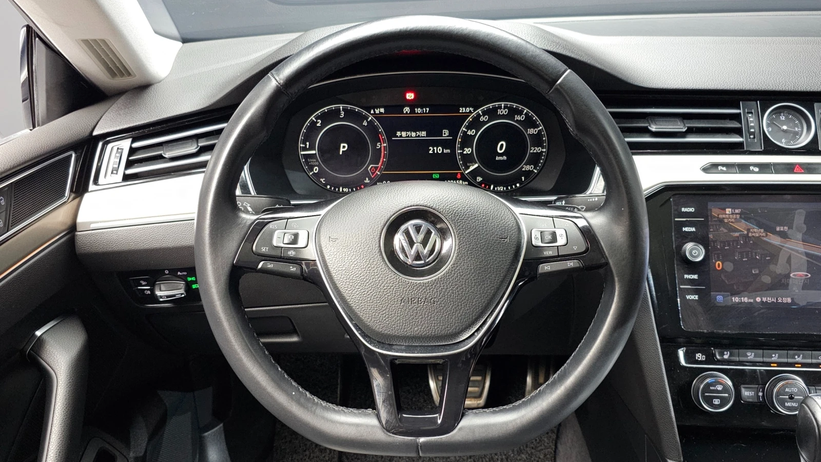 VW Arteon 2.0 TDI Premium , снимка 12 - Автомобили и джипове - 56305106