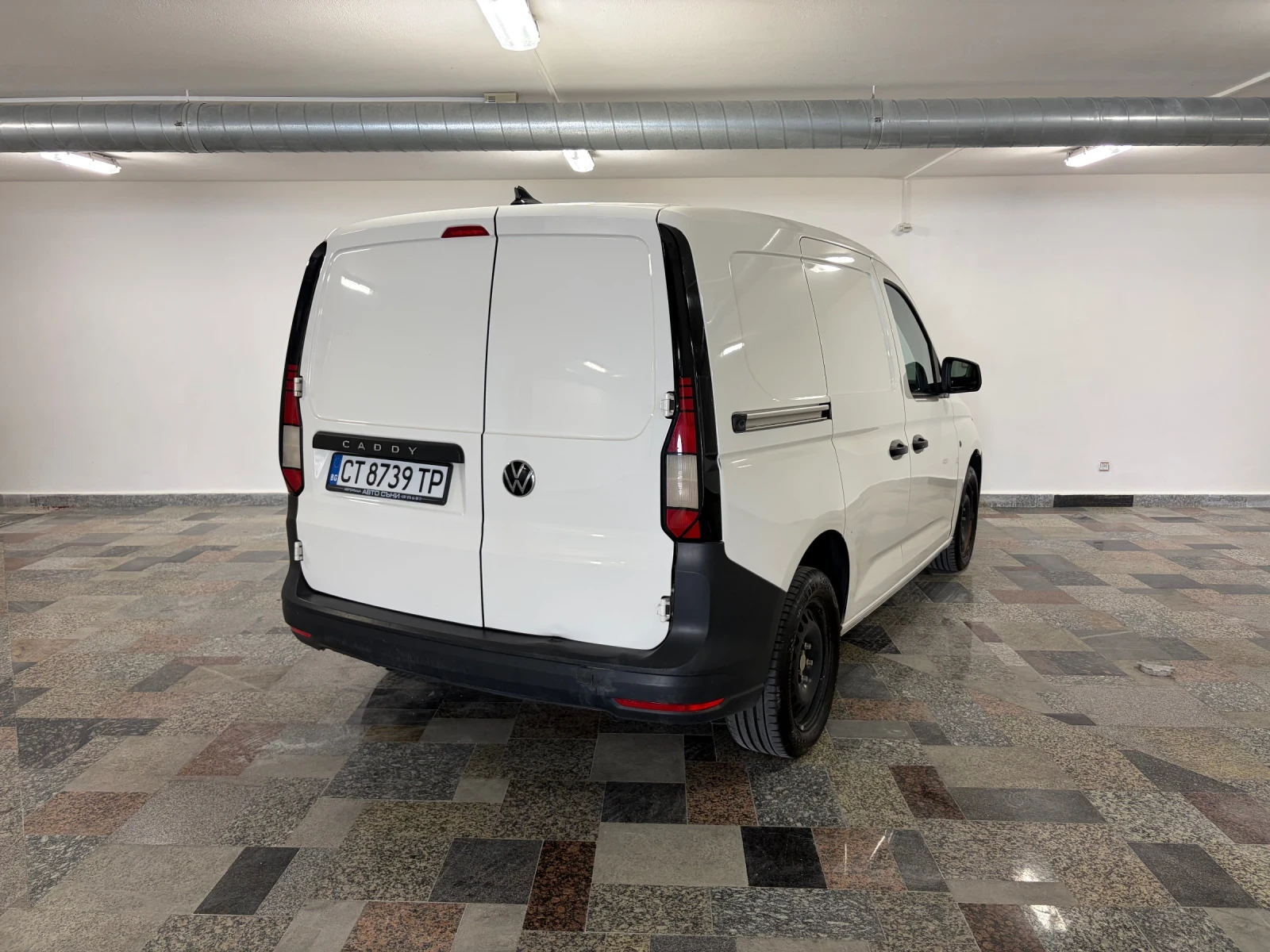 VW Caddy 2.0 TDI товарен 2023г, снимка 5 - Автомобили и джипове - 56324167