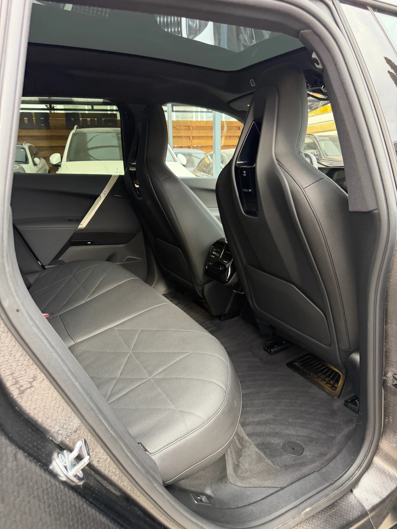 BMW iX 50 xDrive, снимка 17 - Автомобили и джипове - 56610195