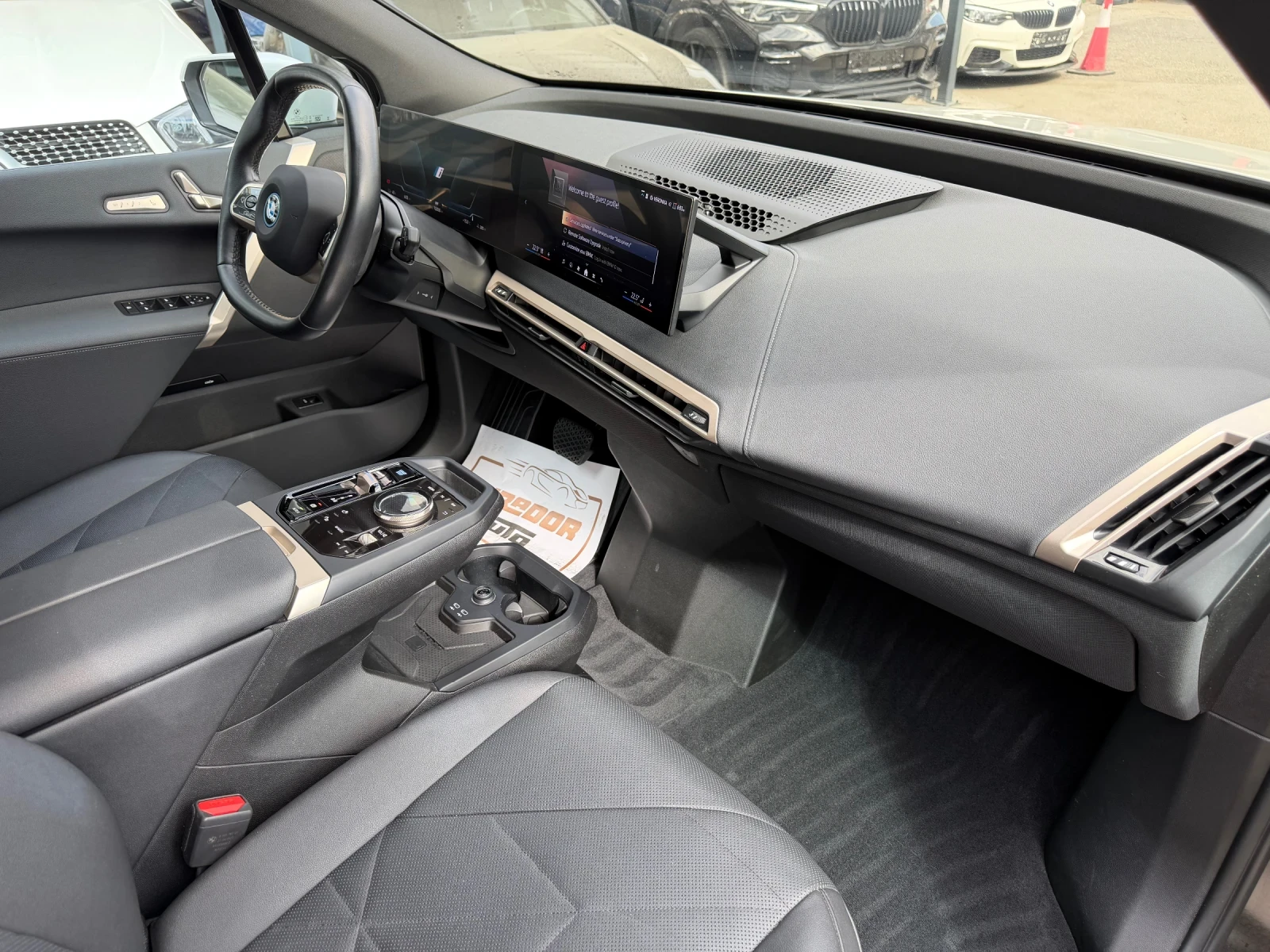 BMW iX 50 xDrive, снимка 14 - Автомобили и джипове - 56610195