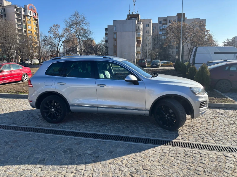VW Touareg, снимка 3 - Автомобили и джипове - 52004809