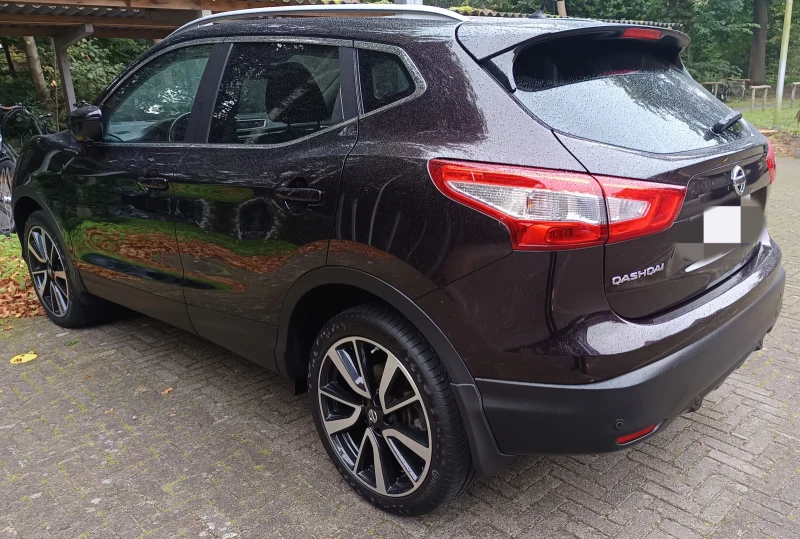Nissan Qashqai 1.6 dCi Tekna 4x4 131hp, снимка 2 - Автомобили и джипове - 52658035