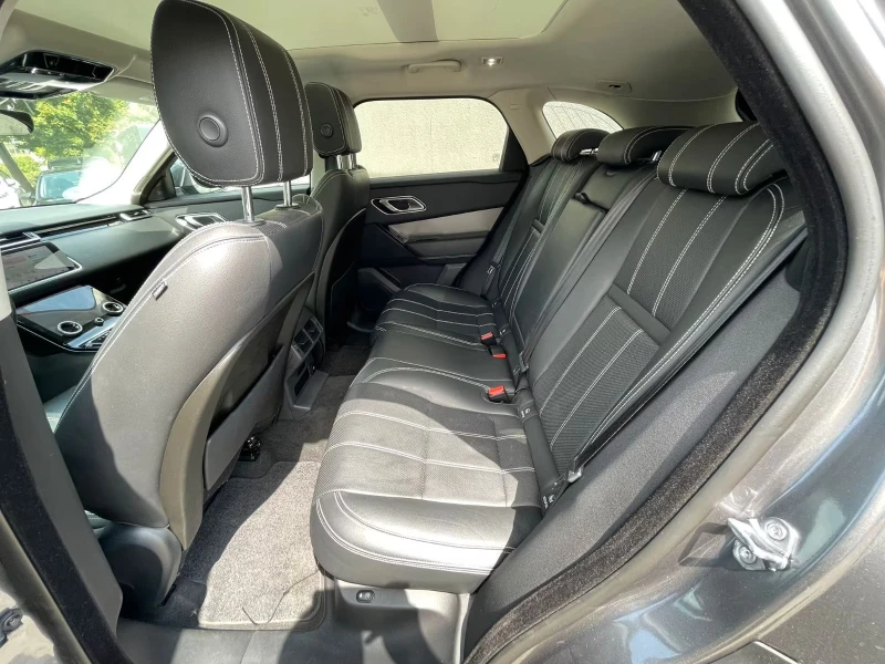 Land Rover Range Rover Velar S/179HP/LED/PANO/4X4/DIGITAL/ACC/770v, снимка 11 - Автомобили и джипове - 52212399