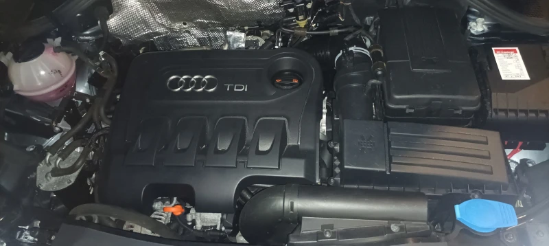 Audi Q3, снимка 6 - Автомобили и джипове - 52724293