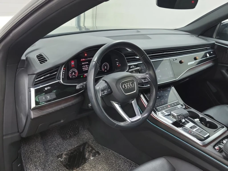 Audi Q8 PROGRESSIV* 360* ПАНОРАМА* ОБДУХВАНЕ, снимка 9 - Автомобили и джипове - 53364940