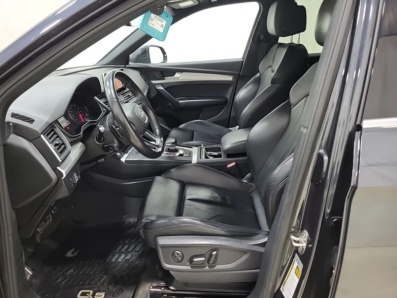 Audi Q5 * PROGRESSIV /КАМЕРА/KEYLESS/ПОДГРЕВИ, снимка 5 - Автомобили и джипове - 53454410