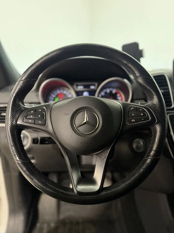 Mercedes-Benz GLE 400 4MATIC* 360* PANO* ФИКСИРАНА ЦЕНА* , снимка 7 - Автомобили и джипове - 54932395