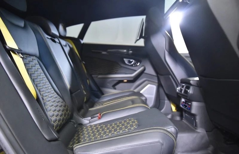 Lamborghini Urus 4.0 V8 Carbon Paket TV, снимка 13 - Автомобили и джипове - 55644471