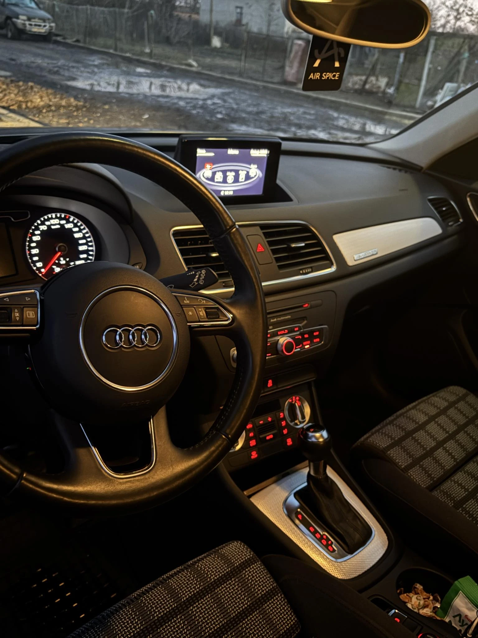 Audi Q3 | Mobile.bg � ����������� 12