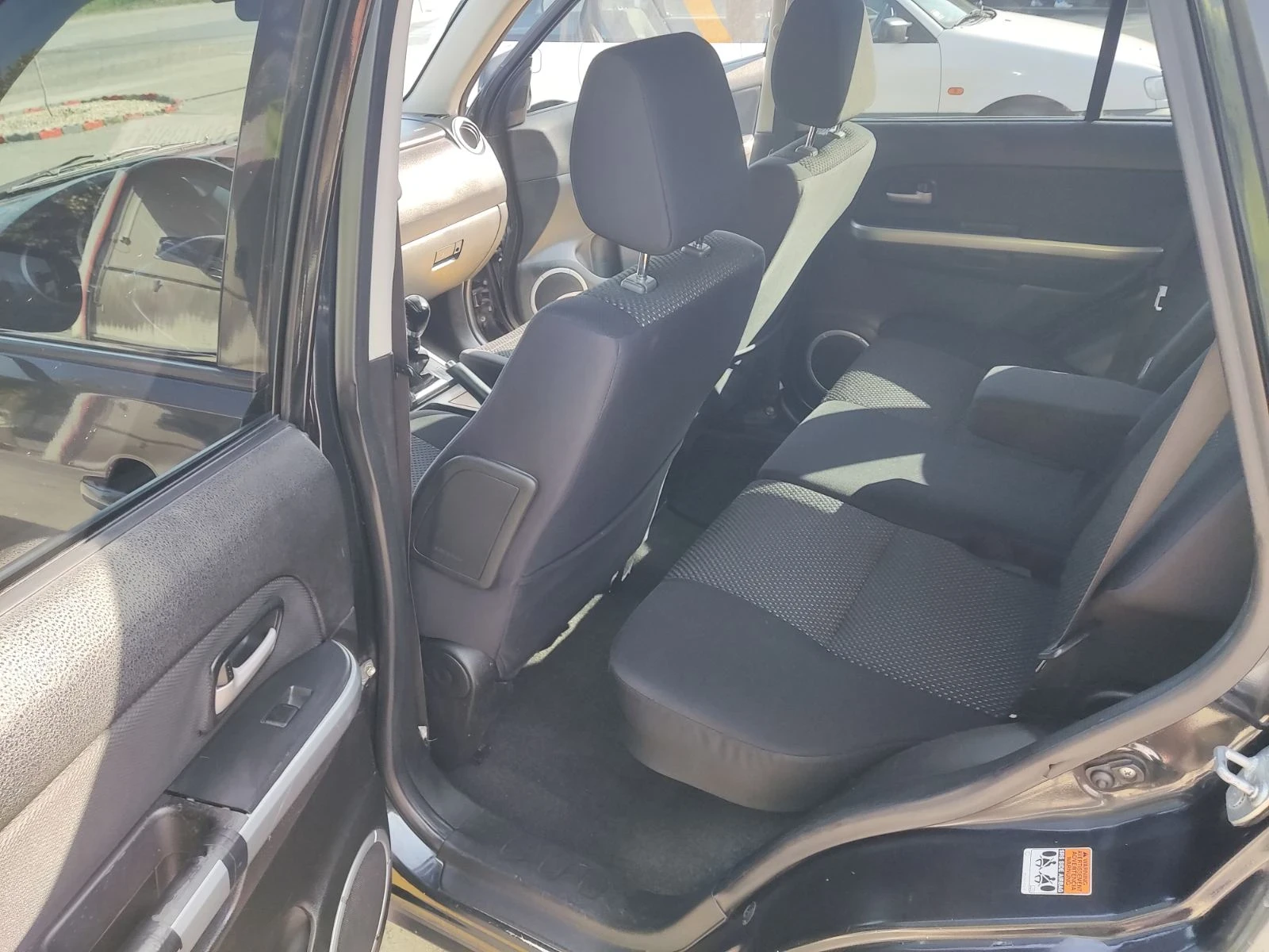 Suzuki Grand vitara, снимка 10 - Автомобили и джипове - 53778621