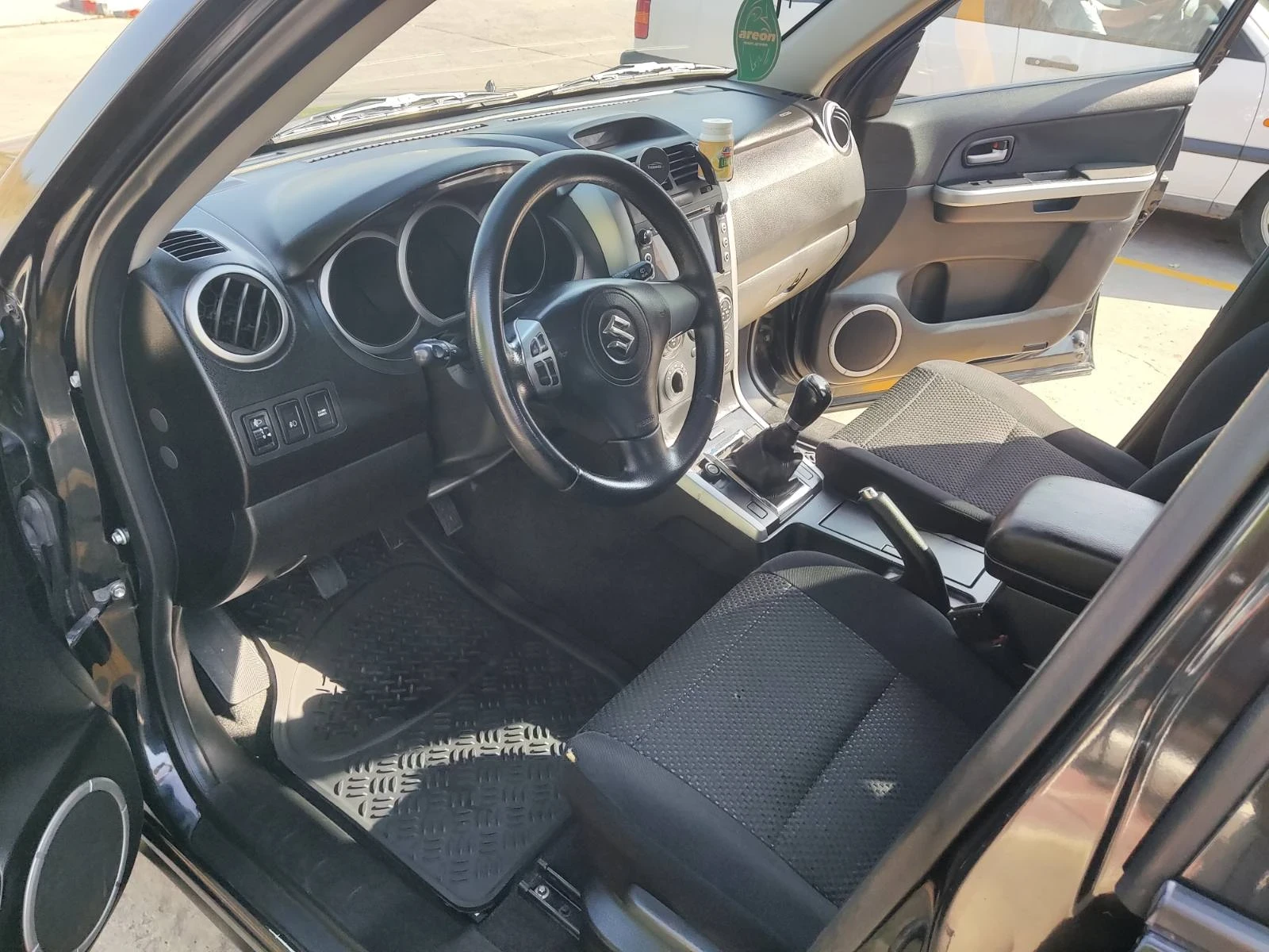 Suzuki Grand vitara, снимка 9 - Автомобили и джипове - 53778621