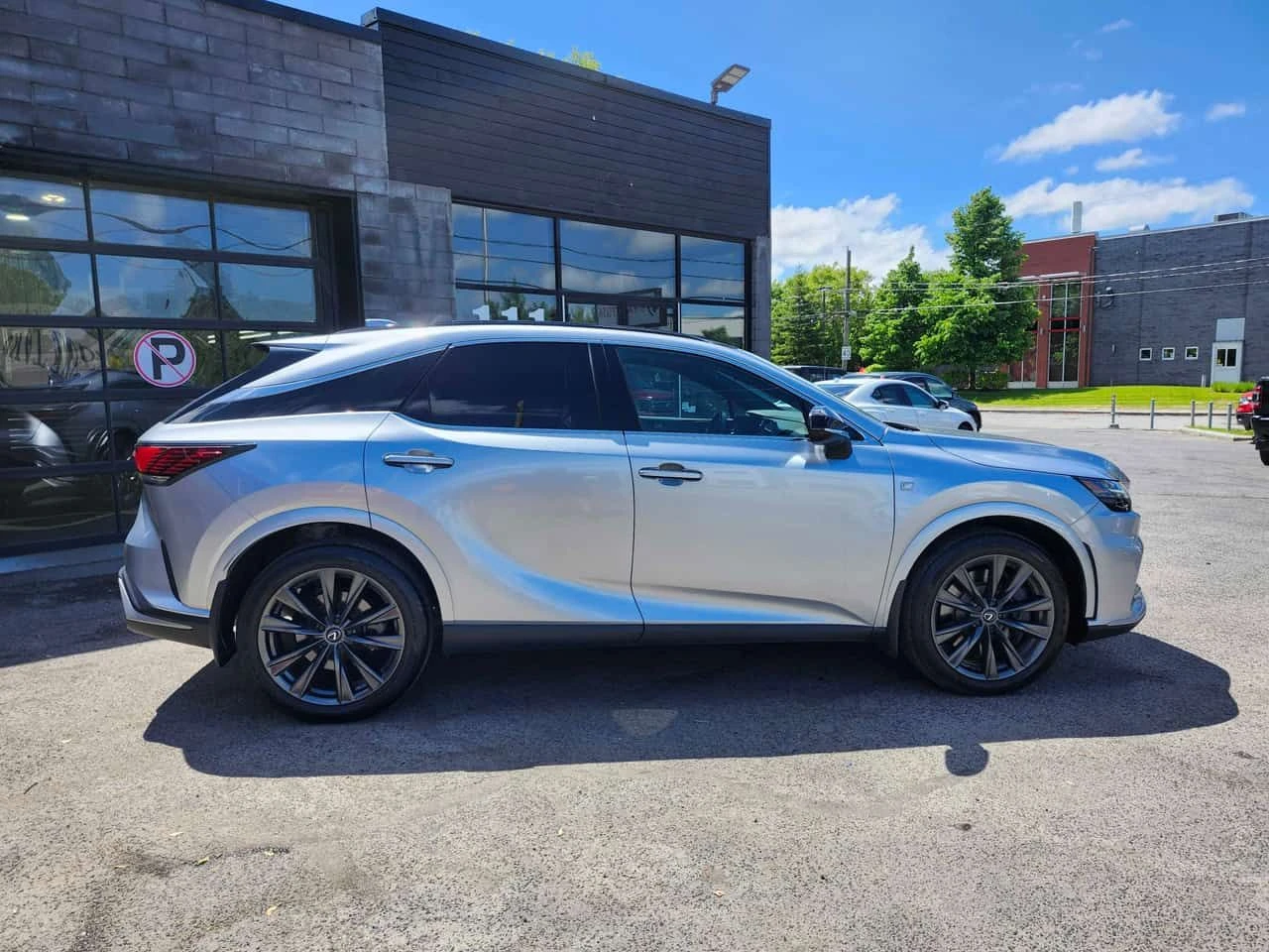 Lexus RX 350 /DISTRONIC/ОБДУХВАНЕ/АВТОКРЕДИТ, снимка 3 - Автомобили и джипове - 54735877