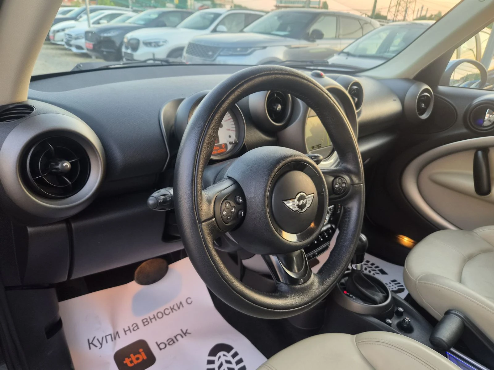 Mini Countryman 1.6i-AUTOMATIC-NAVI, снимка 8 - Автомобили и джипове - 55772393