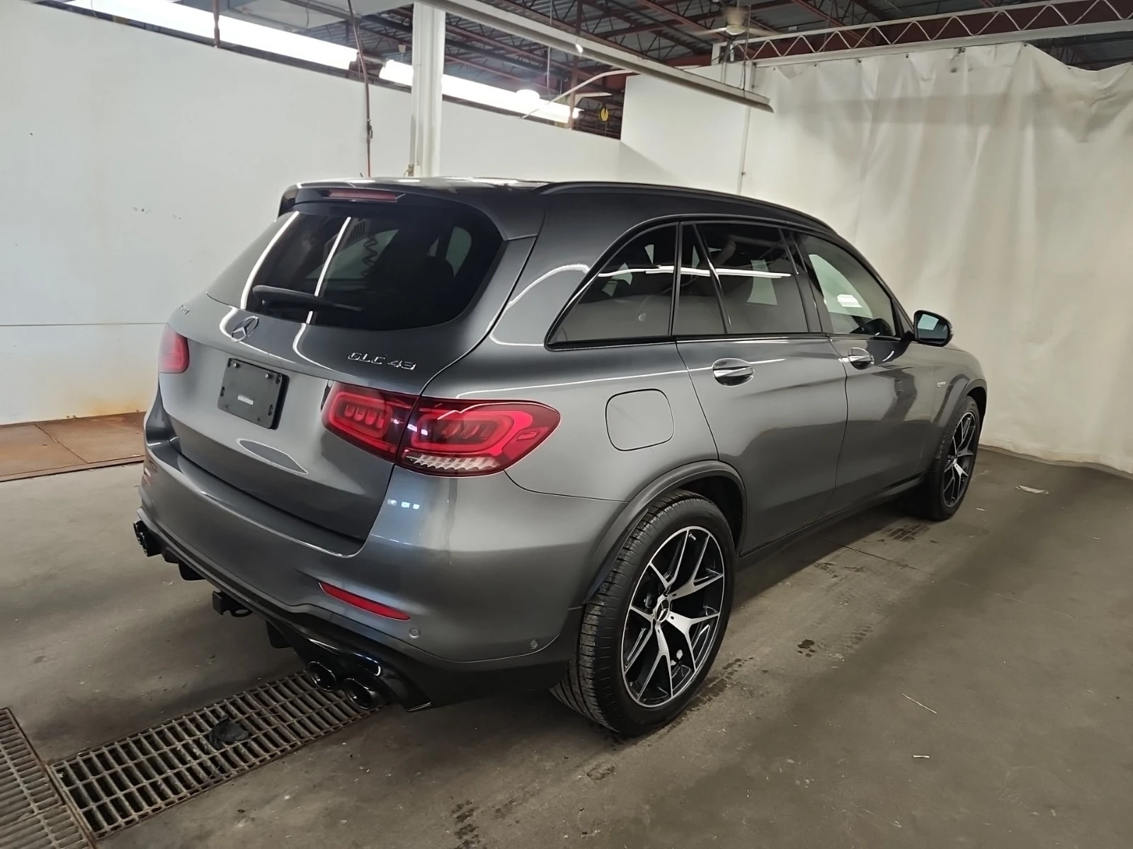Mercedes-Benz GLC 43 AMG 4MATIC SUV  CARFAX, снимка 4 - Автомобили и джипове - 56017705