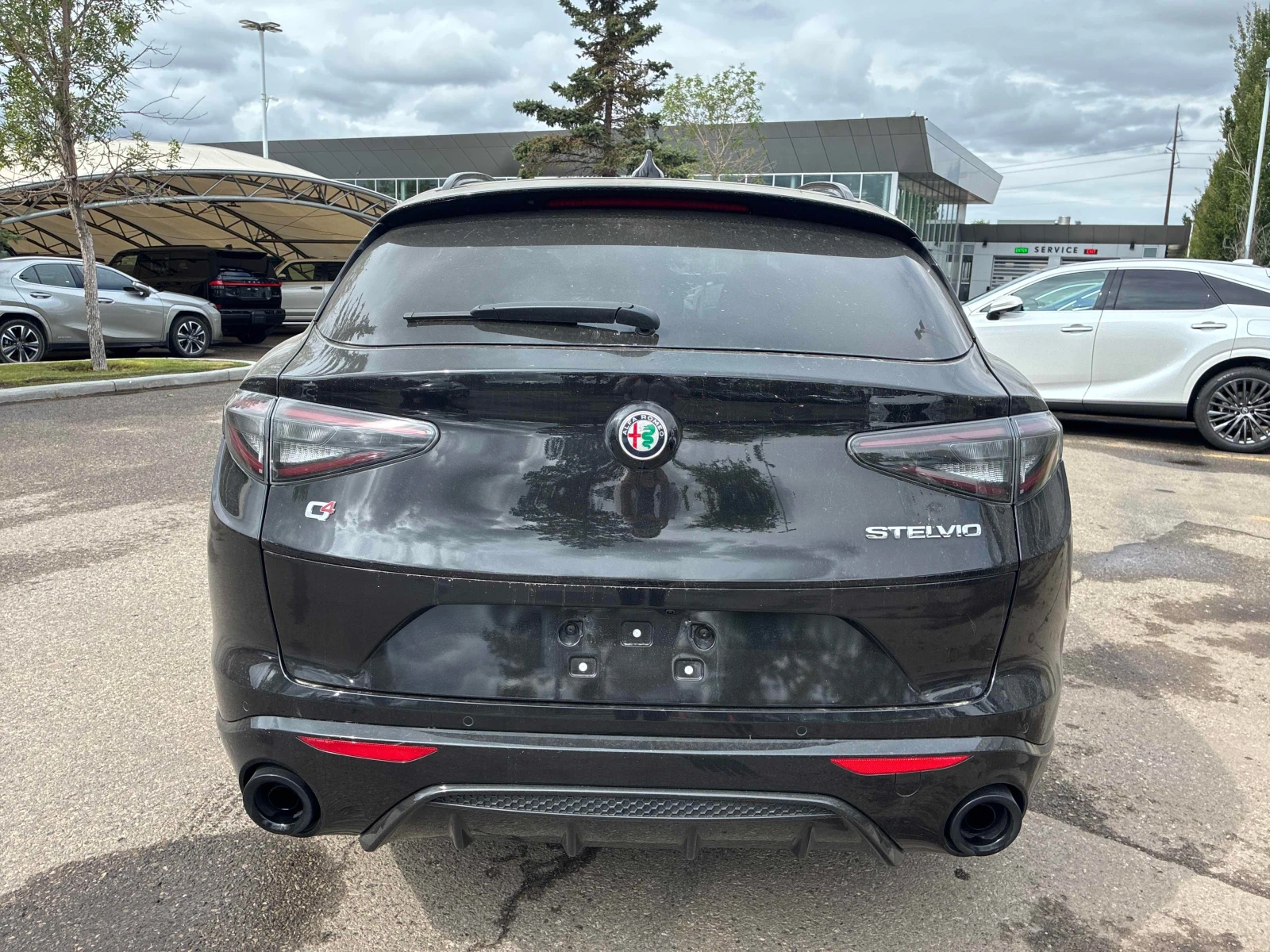 Alfa Romeo Stelvio * Intensa * АВТОКРЕДИТ БЕЗ ПЪРВОНАЧАЛНА ВНОСКА* , снимка 4 - Автомобили и джипове - 56064483
