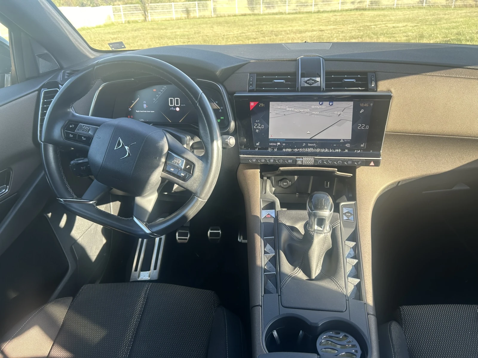Citroen DS 7 Crossback 1.2 PureTech 131/Manual/Be Chic/EURO 6, снимка 11 - Автомобили и джипове - 56171900