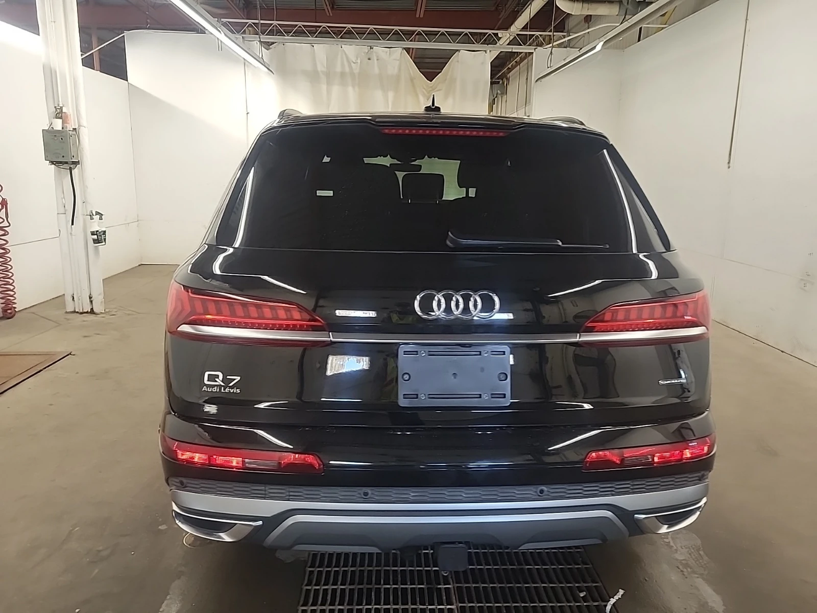 Audi Q7 Technik 55 TFSI quattro | HUD | 7 места, снимка 6 - Автомобили и джипове - 56225311
