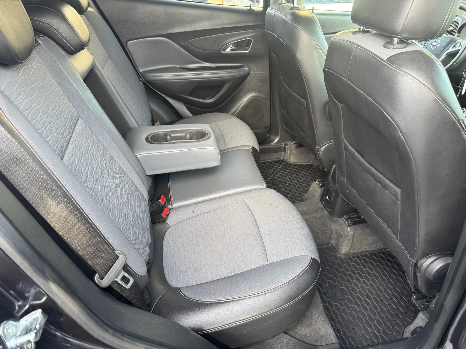 Opel Mokka FULL* 4x4* NAVI* ������* ����* 1.7td  131hp*  | Mobile.bg � ����������� 10