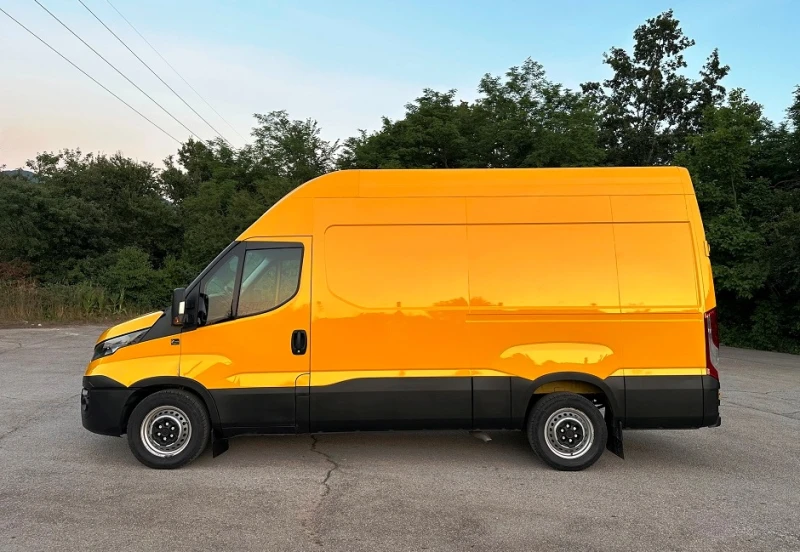Iveco 35S18 3.0L* HI-MATIC* КЛИМА* CР.БАЗА с НАДСТРОЙКА, снимка 3 - Бусове и автобуси - 49716134