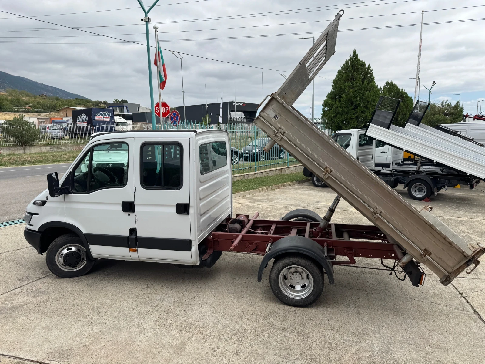 Iveco Daily 3.0HPI* 35C17* 7 места* Тристранен самосвал - изображение 8
