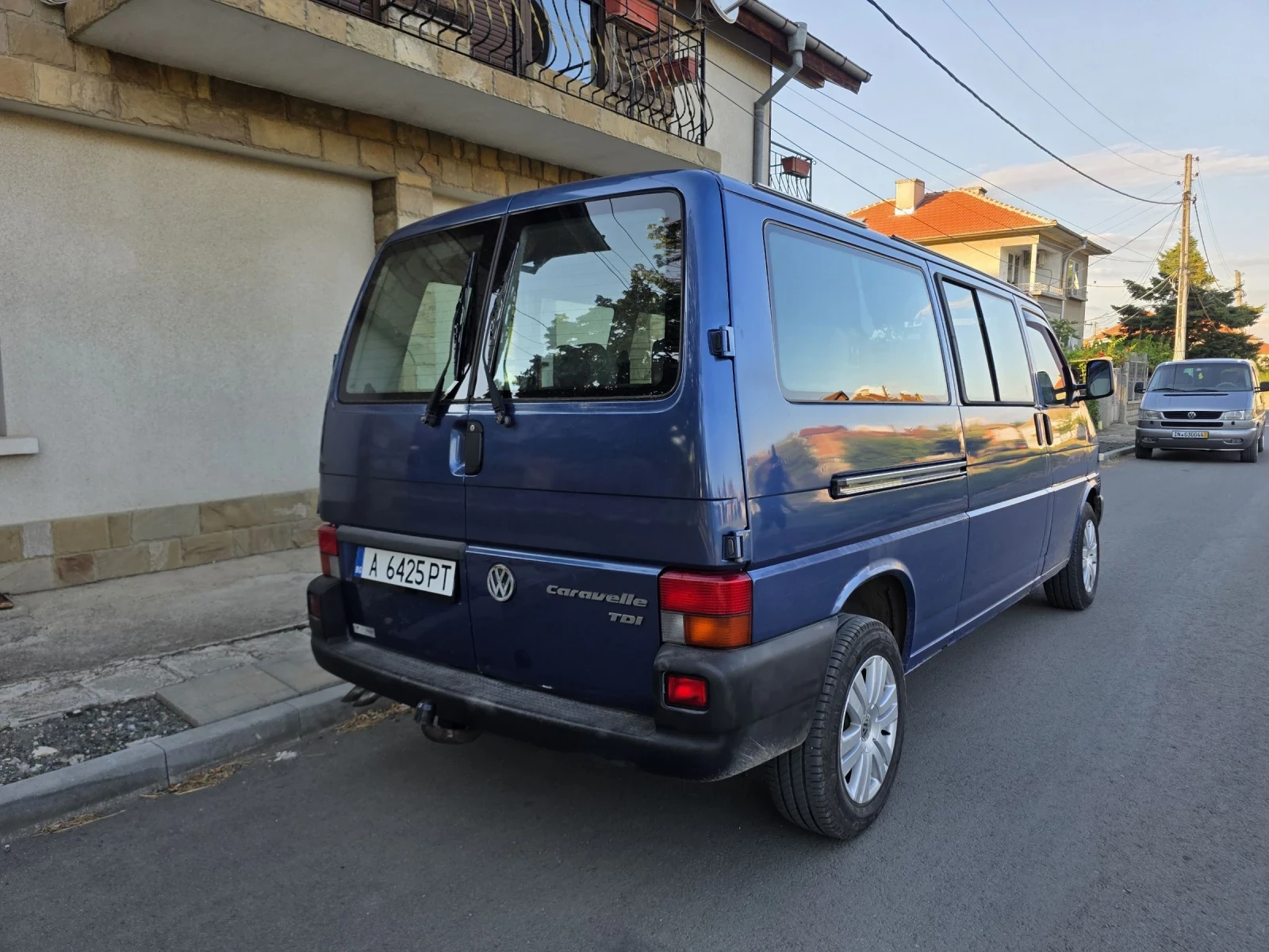 VW Caravelle 2, 5 TDI 9-местен климатик 102, снимка 8 - Бусове и автобуси - 55284595